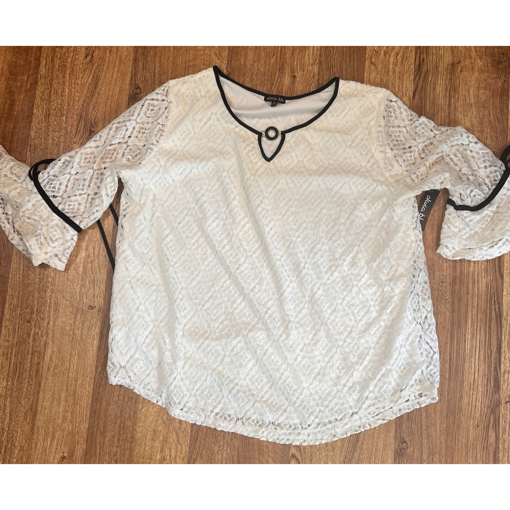 Olivia Blu Lace 3/4 Layered Bell Sleeve Black Trim Cream Women Top 3X NWT - Picture 8 of 8